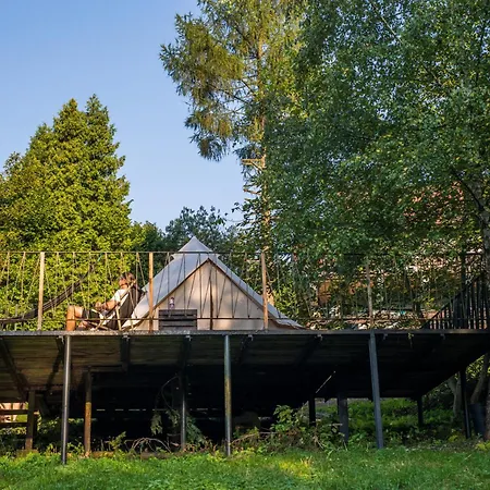 Campingplads Aura Camp - Glamping, Jezioro, Sauna, Supy