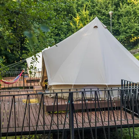 Campingplads Aura Camp - Glamping, Jezioro, Sauna, Supy